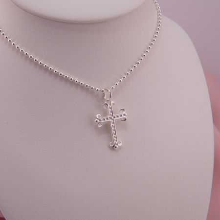 Kreuz Anhänger gotisch mit Kugelkette